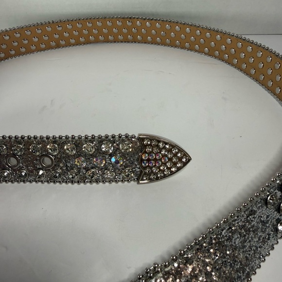 Silver Rhinestone Embellished Belt - Picture 3 of 7